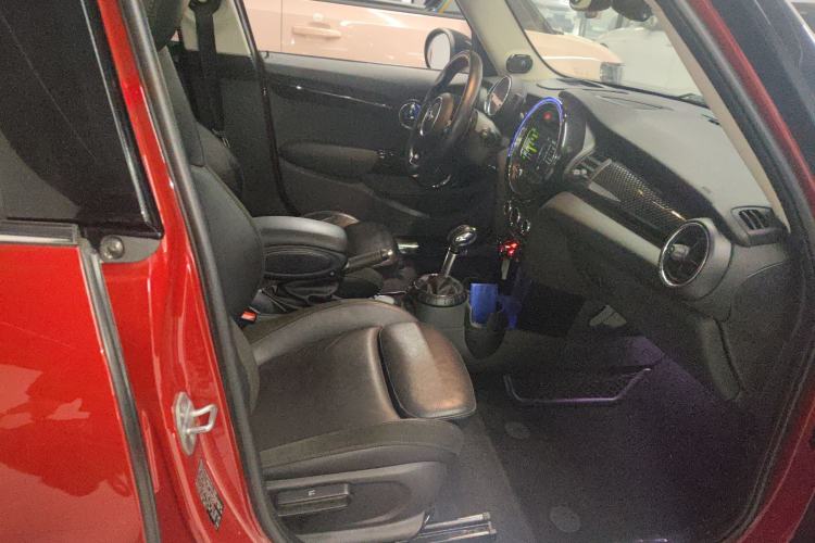 Used  MINI 2016 2.0T COOPER S Pioneer Edition Five-Door Model
