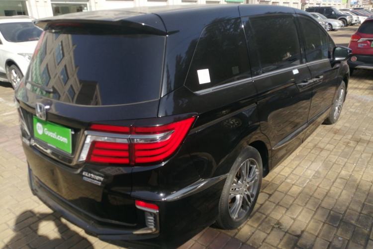 Used Honda Elysion 2019 2.0L Hybrid Luxury Edition
