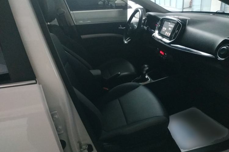 Used Kia kx1 Stonic 2021 1.4L CVT Fun & Sunroof Model
