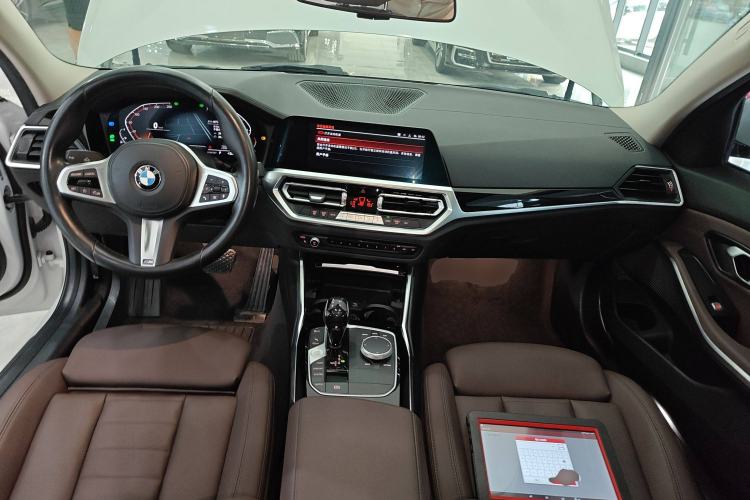 Used BMW 3 Series 2021 Second Facelift 320Li M Sport Package
