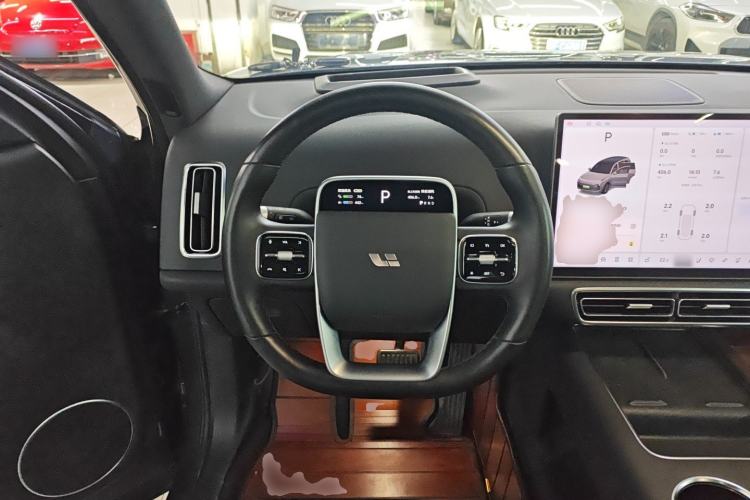 Used Li Auto L8 2023 Pro Model
