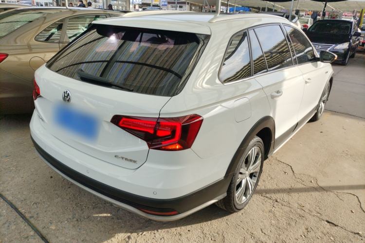 Used Volkswagen C-TREK 2018 1.5L Automatic Luxury Edition
