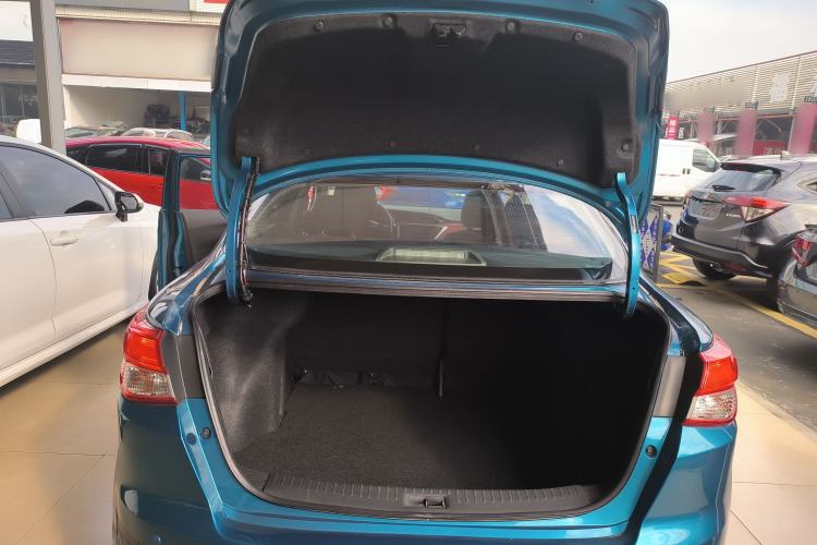 Used Nissan Lannia 2016 1.6L CVT Cool Edition
