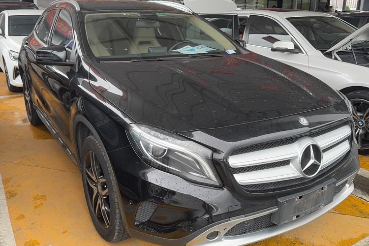 Used Mercedes-Benz GLA 2015 GLA 220 4MATIC Fashion Model