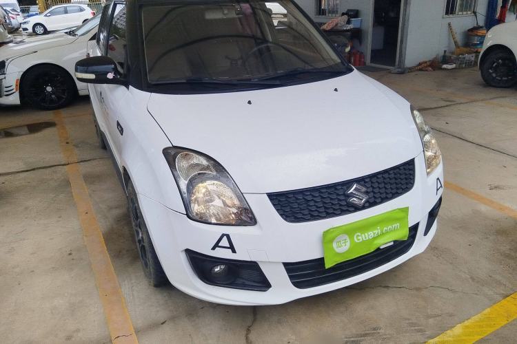 Used Suzuki Swift 2013 1.5L Automatic Standard Edition
