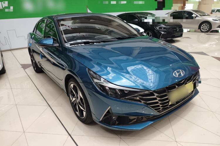 Used Hyundai Elantra 2021 1.5L CVT LUX Prestige Edition
