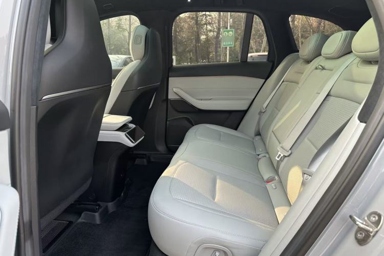 Used Nio ES6 2024 75 kWh
