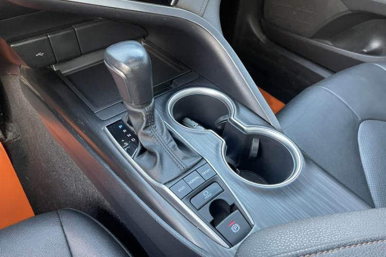 Used Toyota Camry 2021 2.5G Luxury Edition
