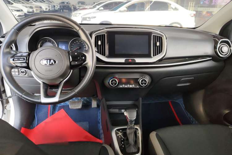 Used Kia Stonic 2019 1.4L Automatic Sport Edition China VI
