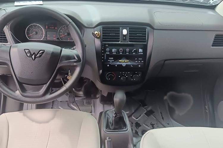 Used Wuling Rongguang 2021 1.2L S Standard Model Air-Conditioned Version 5-Seater LSI
