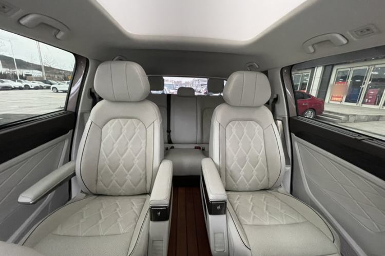 Used Volkswagen Viloran 2022 380TSI Prestige Edition
