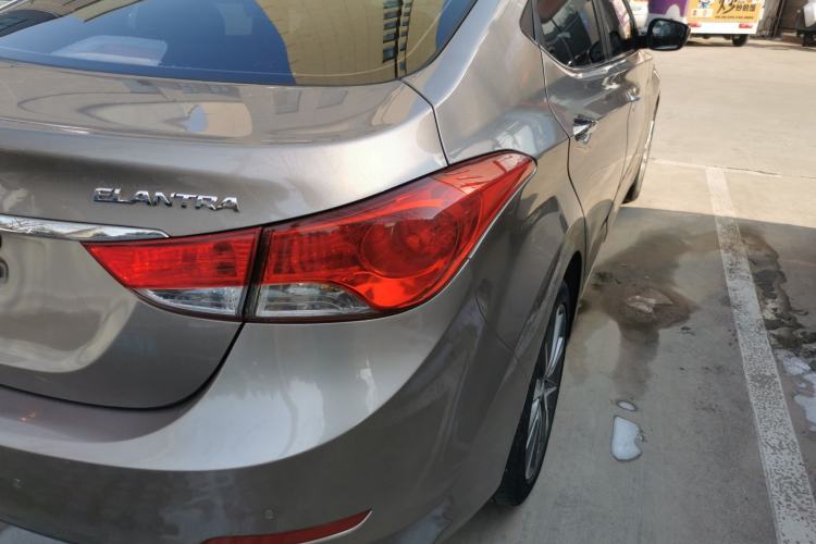 Used Hyundai Elantra (5th Generation / Langdong) 2015 1.6L Automatic Leading Model