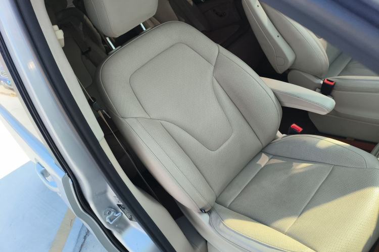 Used Mercedes-Benz V-Class 2016 V 260 Avantgarde Edition
