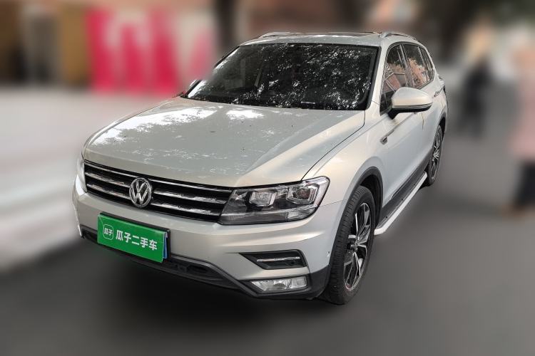Used Volkswagen Tiguan L 2019 Revised 330TSI Automatic Two-Wheel Drive Smart & Luxury Edition China VI Standard