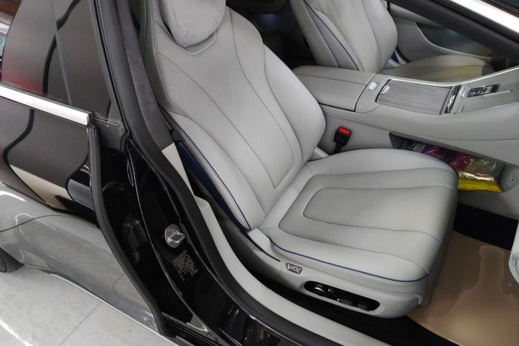 Used Hima Luxeed S7 2025 785 km Ultra