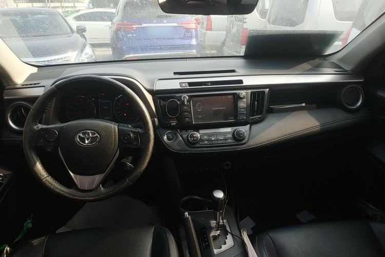 Used Toyota RAV4 2016 2.0L CVT 4x4 New Edition China V Standard