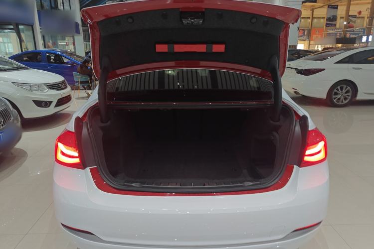 Used BMW 3 Series 2018 320Li Fashion Model
