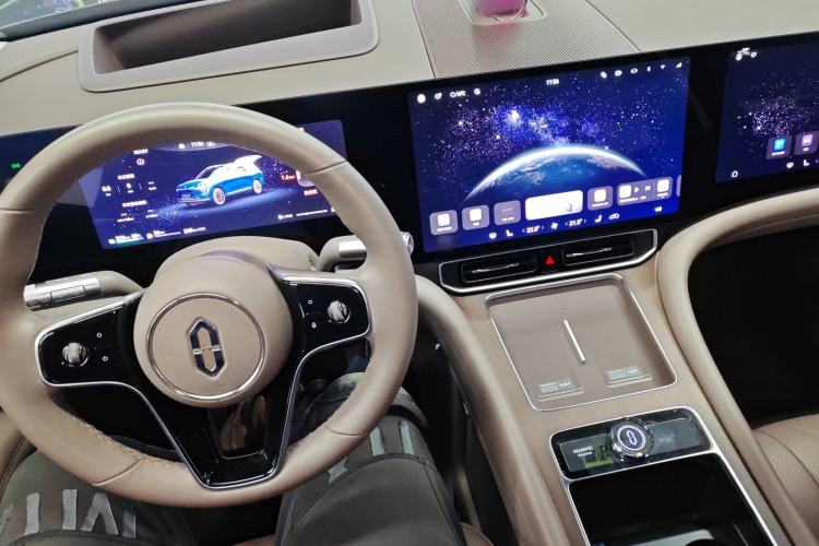 Used Hima AITO M9 2024 Range-Extended Ultra Version 52 kWh 5-Seater Model
