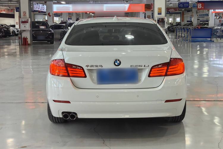 Used BMW 5 Series 2013 525Li Leading Model