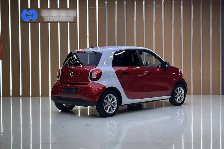 Used  forfour 2018 1.0L 52 kW Dynamic Edition
