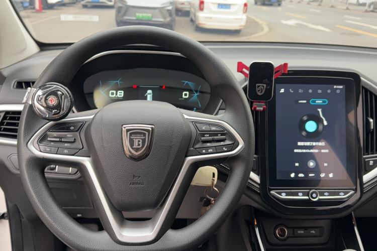 Used Baojun 530 2021 Global Car Anniversary Edition 1.5T Manual Luxury Model 6 Seats
