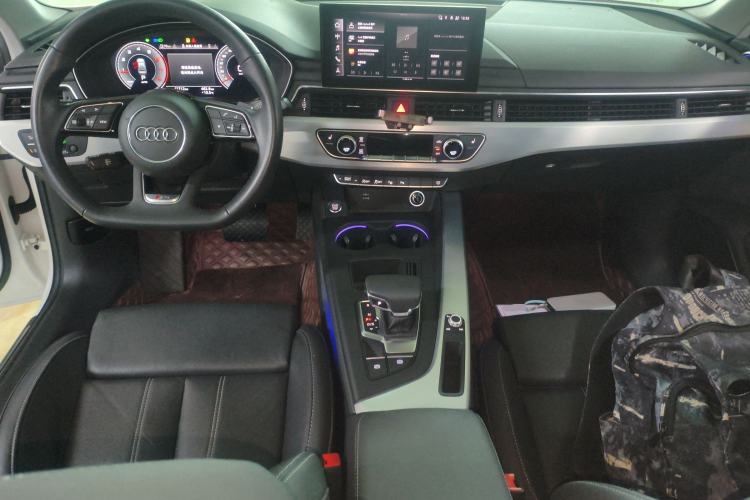 Used Audi A4L 2022 40 TFSI Luxury Dynamic Model
