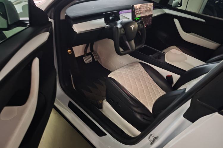 Used Tesla Model Y 2022 Performance High-Performance All-Wheel-Drive Version
