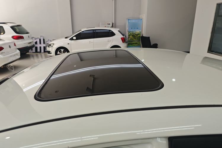 Used Kia K2 2012 Sedan 1.4L AT TOP Anniversary Edition
