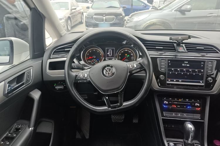 Used Volkswagen Touran 2021 Volkswagen Touran L 280TSI DSG Boundary Edition 7-Seater