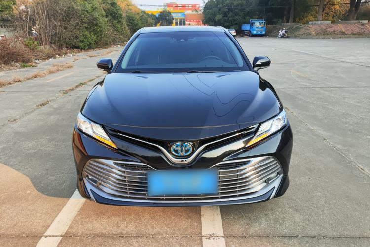 Used Toyota Camry 2019 Dual-Engine 2.5 HG Luxury Edition China VI Standard
