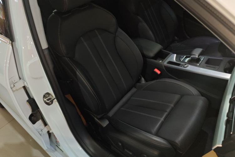 Used Audi A4L 2023 40 TFSI Luxury Dynamic Model