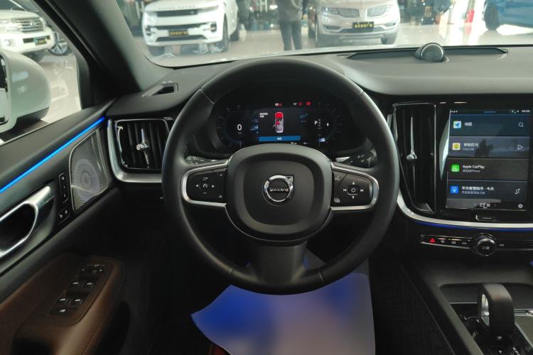 Used Volvo S60 2023 B4 Zhiyi Luxury Edition
