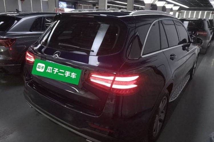 Used Mercedes-Benz GLC 2017 GLC 260 4MATIC Luxury Model
