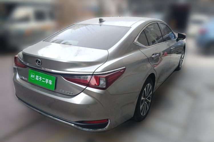 Used Lexus ES 2022 200 Excellence Edition
