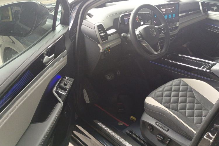 Used Volkswagen ID.6 CROZZ 2021 Long-Range PRO Edition