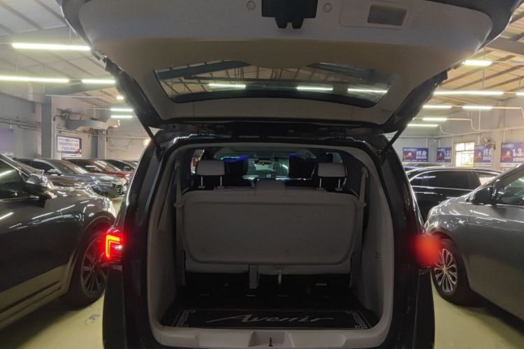 Used Buick GL8 2021 Land Cruiser Executive Class 652T Comfort Model