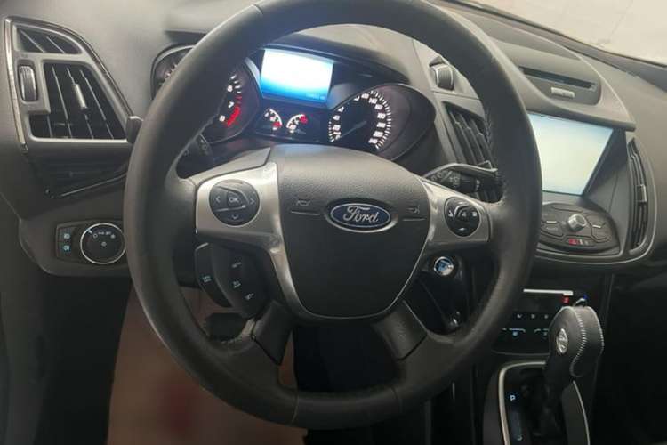 Used Ford Kuga 2013 2.0L GTDi Four-Wheel-Drive Sport Model

