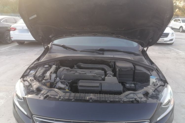 Used Volvo S60 2015 S60L 2.0T Zhiyuan Edition