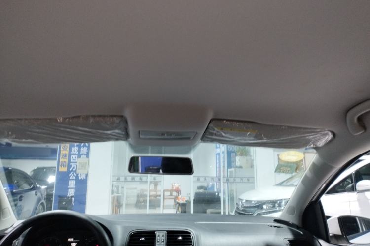 Used Volkswagen Polo 2016 1.4L Manual Fashion Model