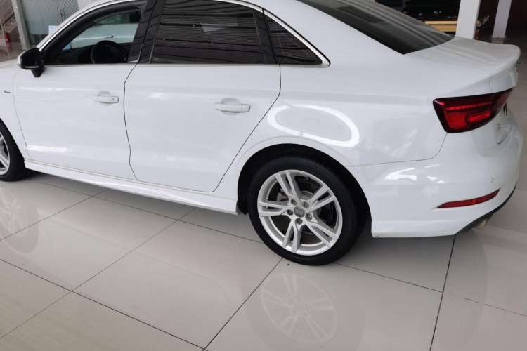 Used Audi A3 2019 Limousine 35 TFSI Fashion Edition China VI Emission Standard
