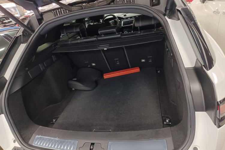 Used Land Rover Range Rover Velar 2018 P380 R-DYNAMIC S
