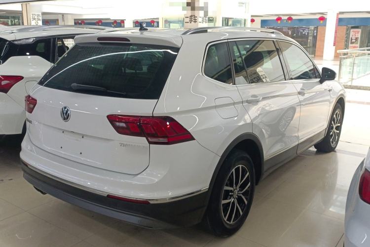 Used Volkswagen Tiguan L 2017 330TSI Automatic Two-Wheel Drive Luxury Edition