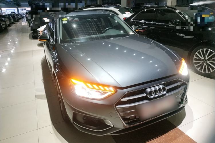 Used Audi A4L 2020 40 TFSI Fashionable and Elegant Model
