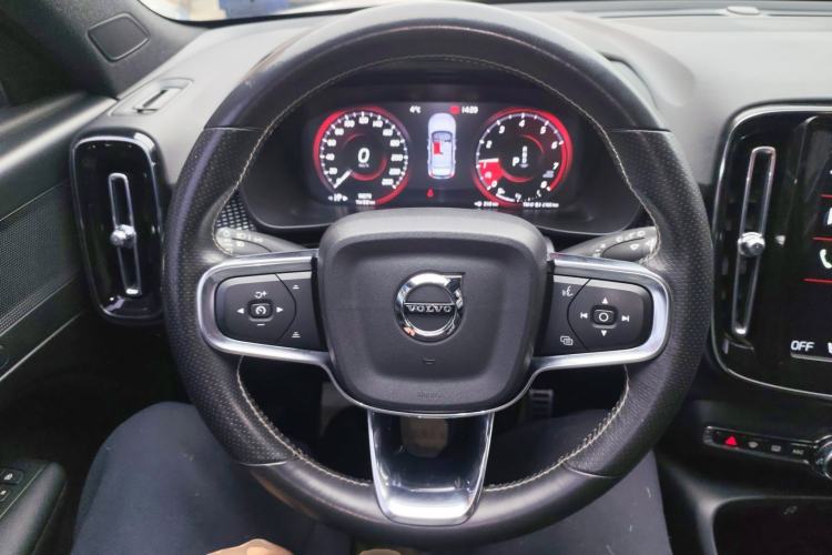 Used Volvo XC40 2021 T4 Four-Wheel Drive Smart & Sporty Edition