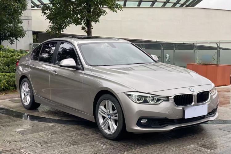 Used BMW 3 Series 2016 320i Fashion Model
