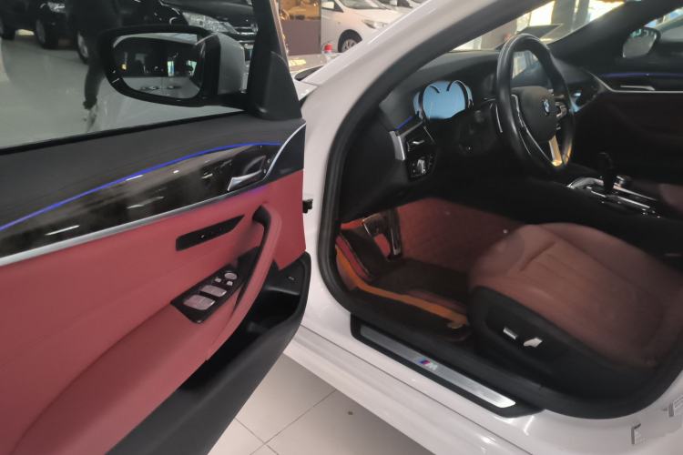 Used BMW 5 Series 2018 Restyled 530Li Leading Edition M Sport Package