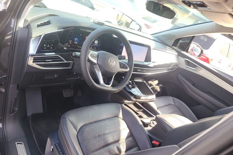 Used Volkswagen Talagon 2022 380TSI All-Wheel-Drive Luxury Prestige Pro 7-Seater