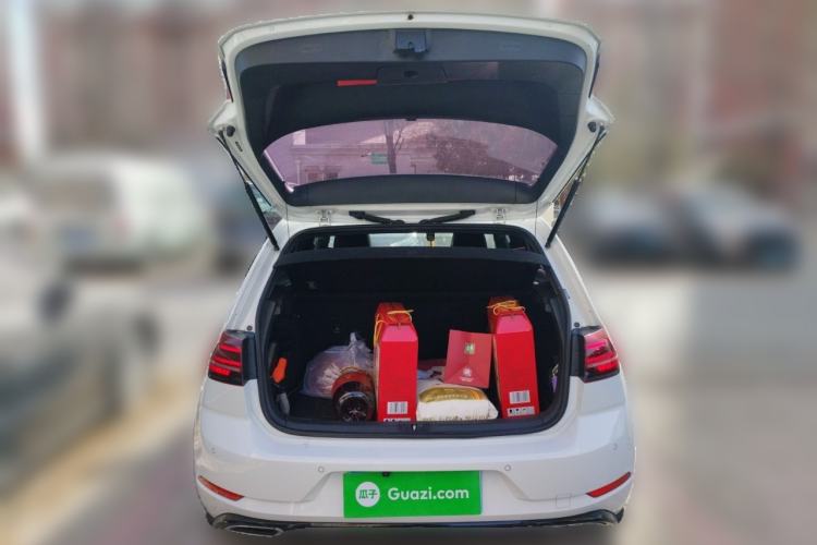 Used Volkswagen Golf 2018 280TSI Automatic R-Line Model
