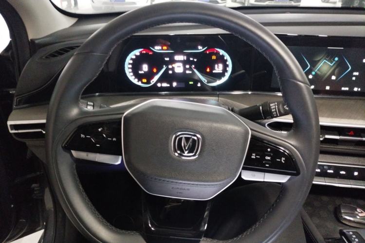 Used Changan Eado 2023 Changan Edition PLUS Blue Whale NE 1.4T GDI DCT Prestige Version
