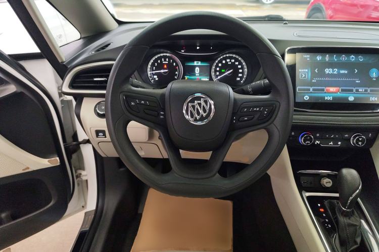 Used Buick GL6 2018 18T 6-Seater Elite Model
